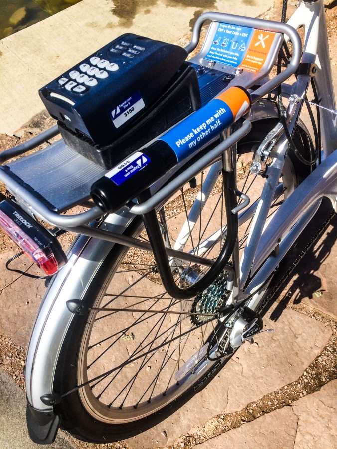 The slot which holds the U-lock while you ride.